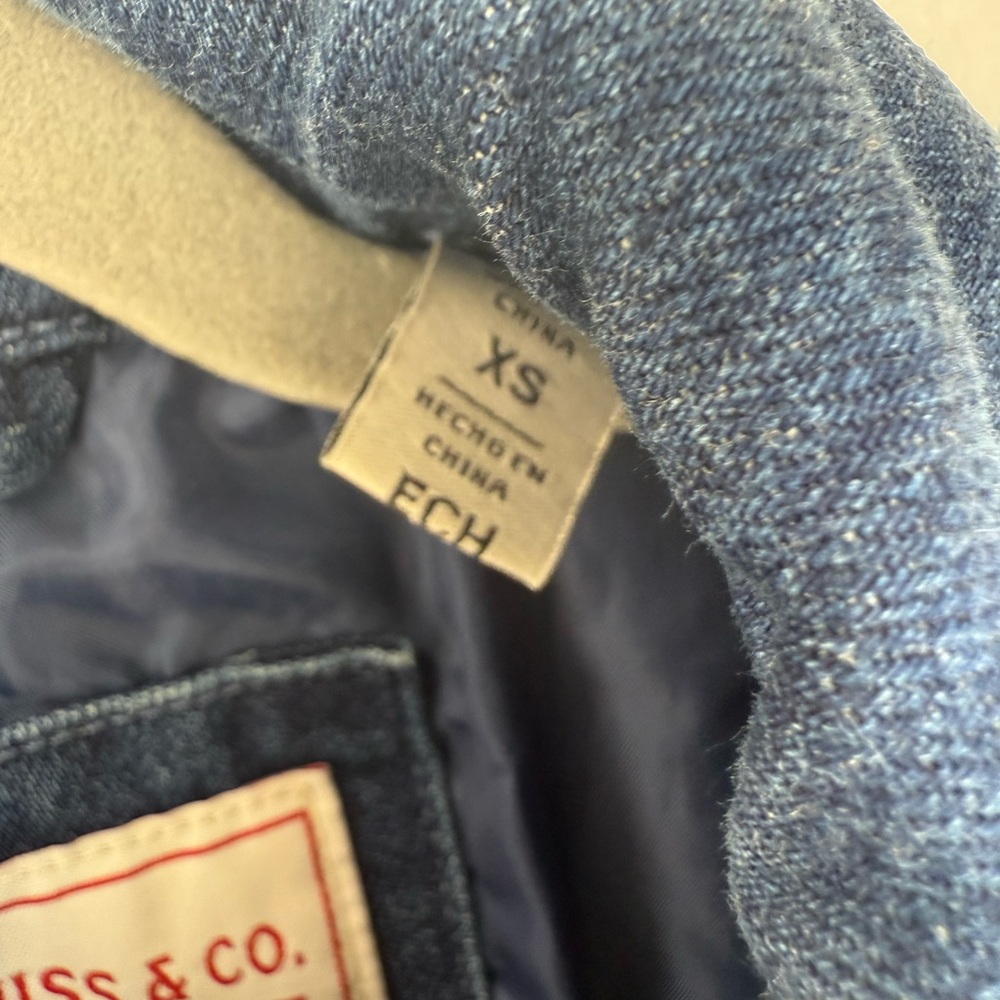 Levi's Women's Belted Denim Jacket - Picture 5 of 7